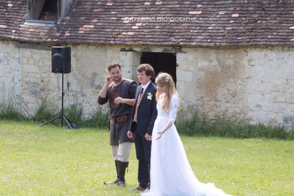 Reportage mariage - animation fauconnerie