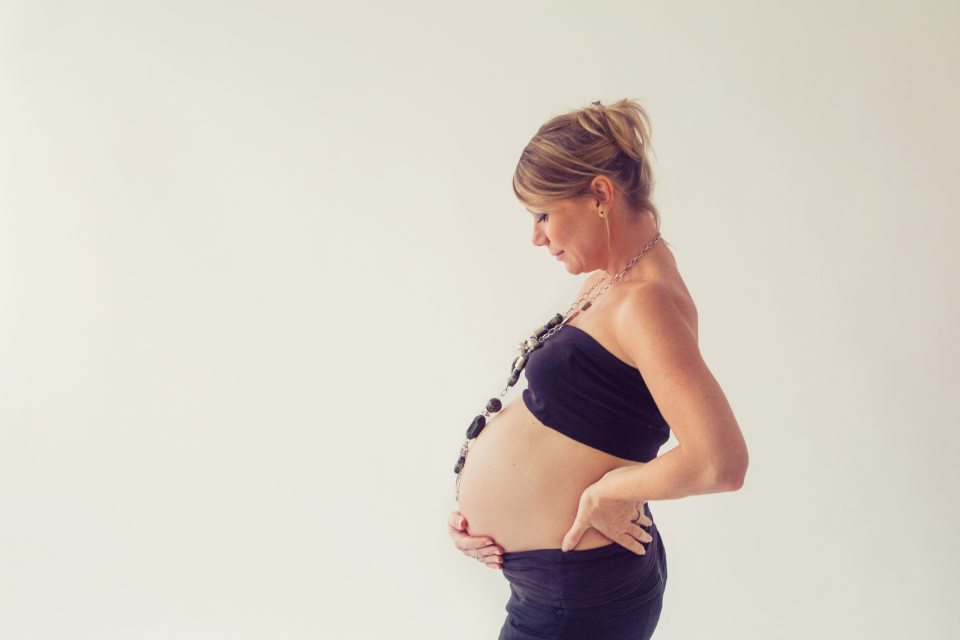 photographe-grossesse-a-tours-entre-nous-photographie-maternite-anelise-060