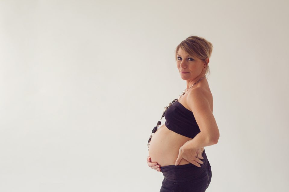 photographe-grossesse-a-tours-entre-nous-photographie-maternite-anelise-067