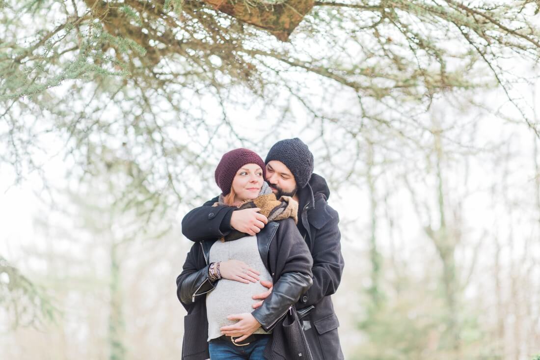 Séance photo maternité en hiver à la Bourdaisière - Photographe tours - Entre Nous Photographie